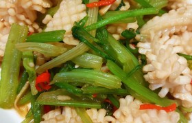 怎么做炒鱿鱼 家常炒鱿鱼怎么做好吃