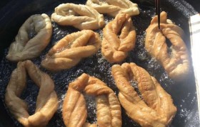 油炸果子的做法 农村油炸果子的做法