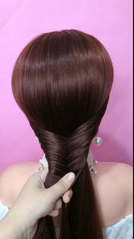 鱼骨辫视频教程 鱼骨辫视频教程一步一步教