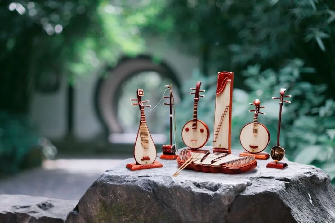 阮的拼音 陨石的拼音