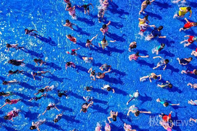 水里生孩子 水中分娩水下实拍