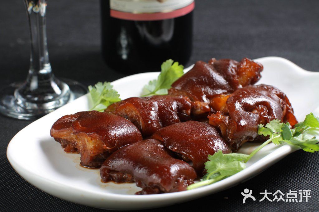 如何卤猪蹄 烤猪蹄怎么做