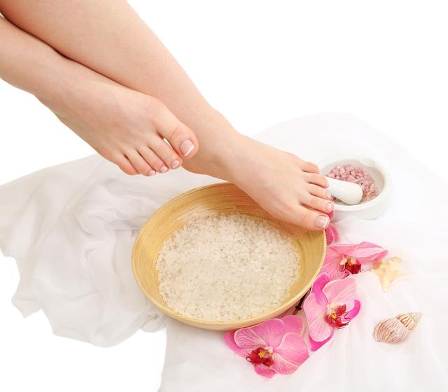 泡脚多久合适 天天泡脚有什么好处和坏处
