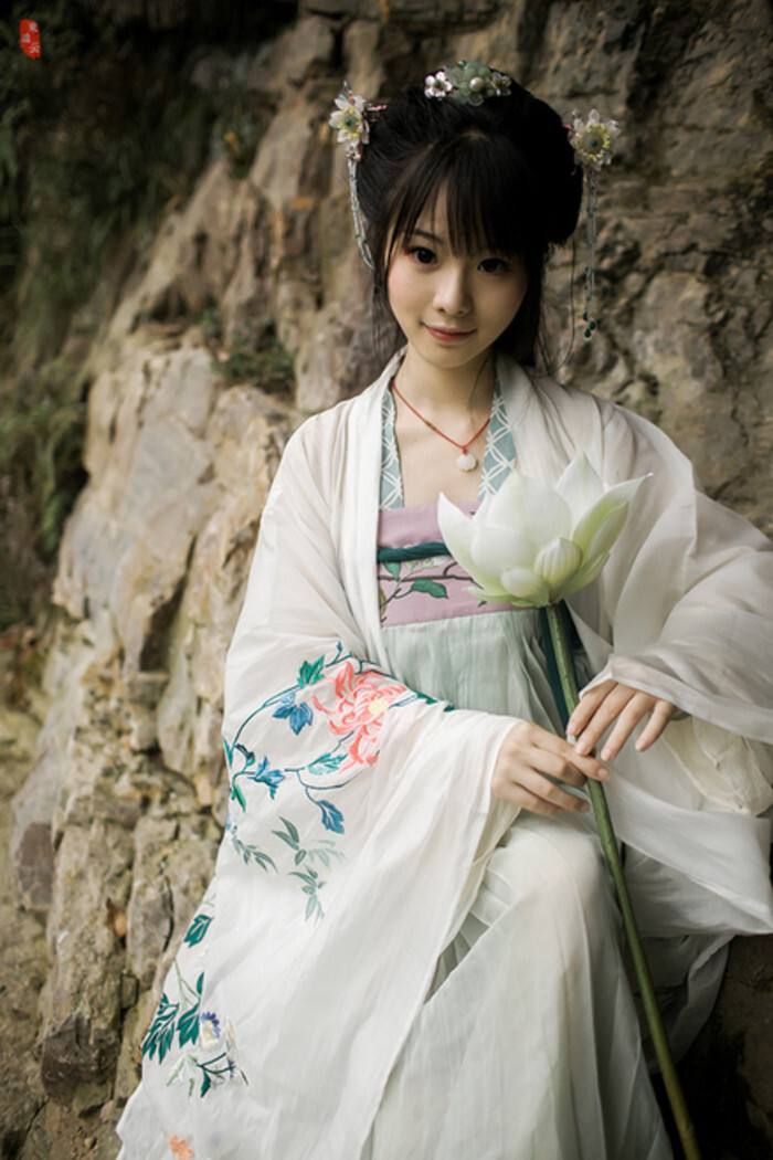 芙蓉如面柳如眉 芙蓉如面柳如眉小说 芙蓉如面柳如眉 芙蓉如面柳如眉小说