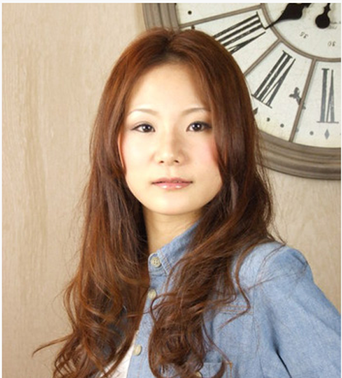 发型图片女中长发 2023直发发型图片女中长发