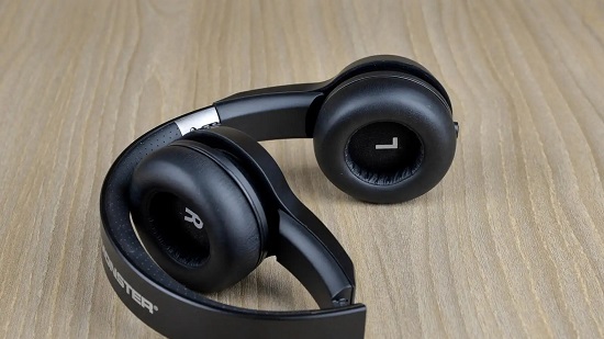 耳机l和r哪个是左右 耳机l和r哪个是左右哪个是主机